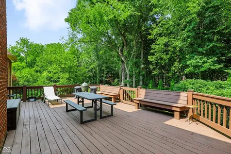 8719 Worthington Court Indianapolis IN 46278