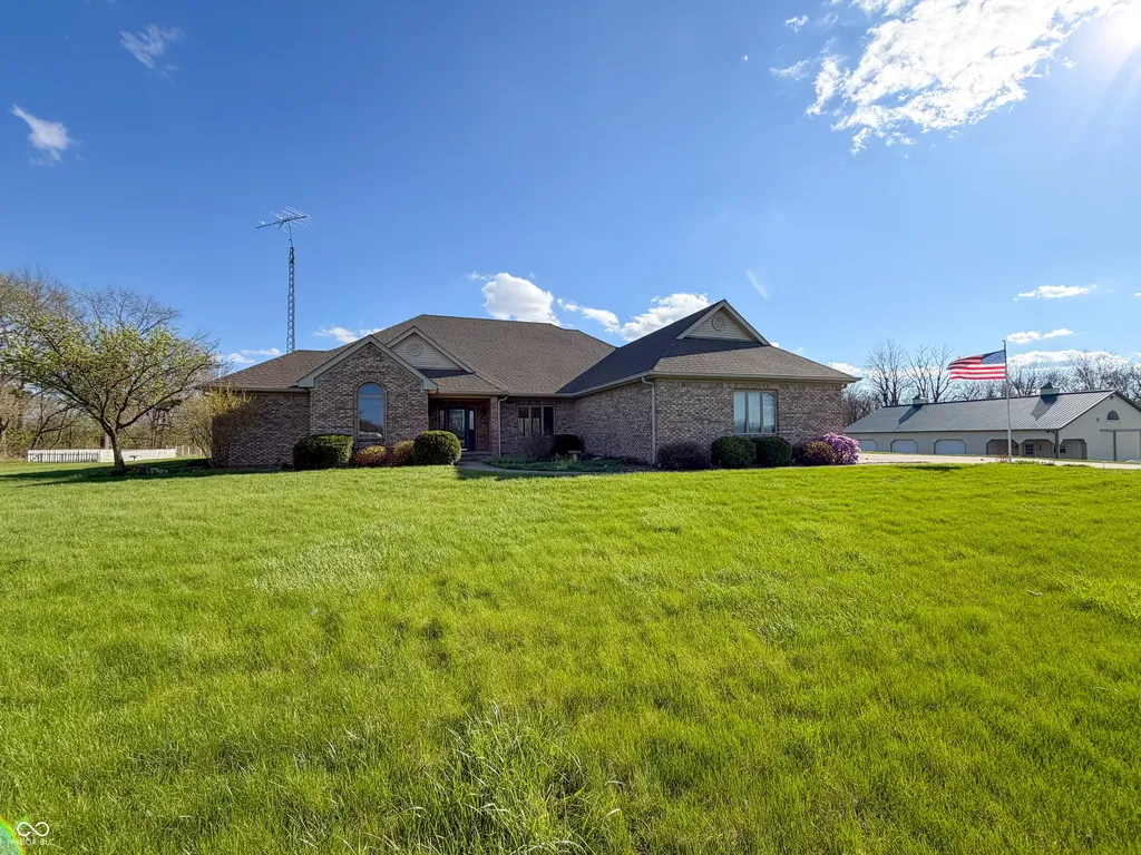 3861 E 300 N Crawfordsville IN 47933