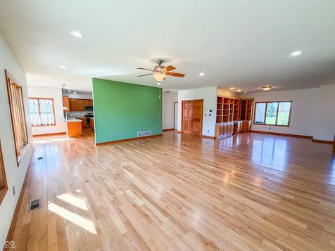 3861 E 300 N Crawfordsville IN 47933