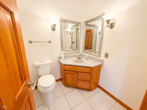 3861 E 300 N Crawfordsville IN 47933