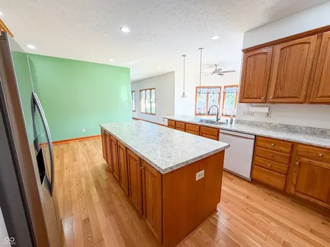 3861 E 300 N Crawfordsville IN 47933