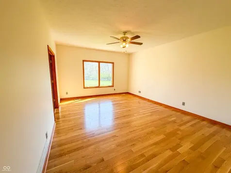 3861 E 300 N Crawfordsville IN 47933
