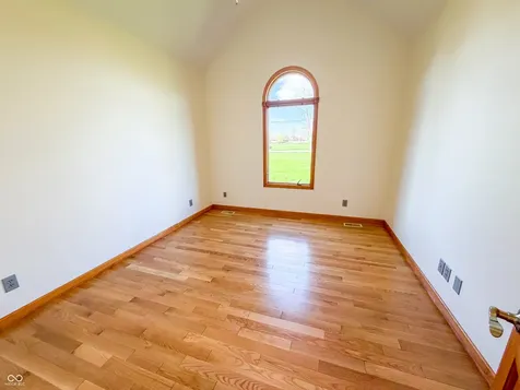 3861 E 300 N Crawfordsville IN 47933