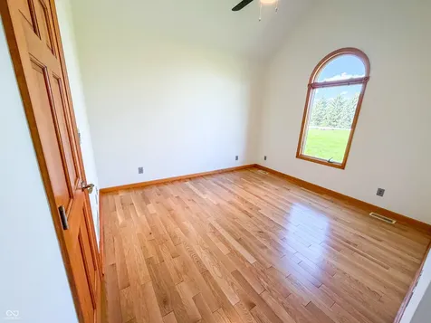 3861 E 300 N Crawfordsville IN 47933