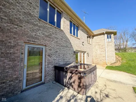 3861 E 300 N Crawfordsville IN 47933