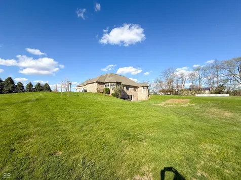 3861 E 300 N Crawfordsville IN 47933