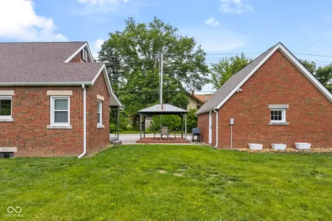2645 Washington Street Columbus IN 47201