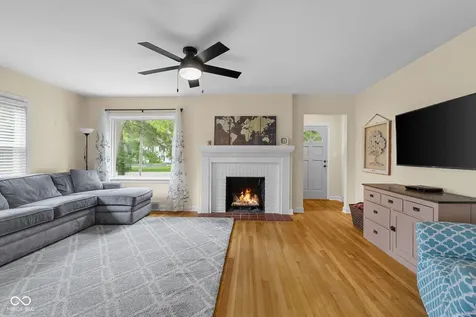 2645 Washington Street Columbus IN 47201