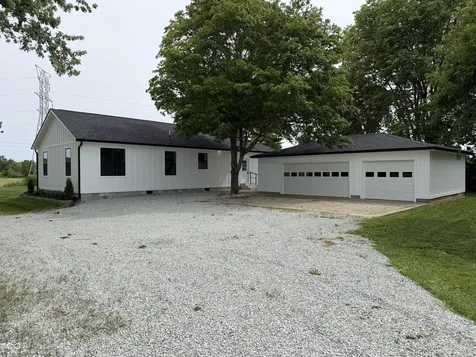 4653 E Us Highway 36 Markleville IN 46056