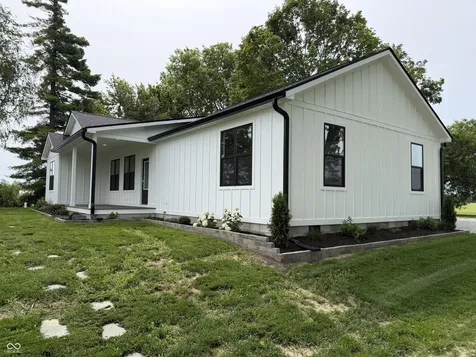 4653 E Us Highway 36 Markleville IN 46056
