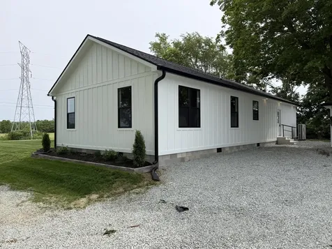 4653 E Us Highway 36 Markleville IN 46056