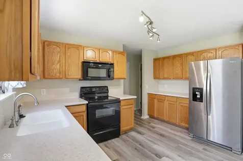 10802 Pleasant View Lane Fishers IN 46038