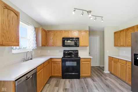 10802 Pleasant View Lane Fishers IN 46038