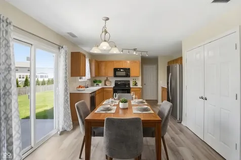 10802 Pleasant View Lane Fishers IN 46038