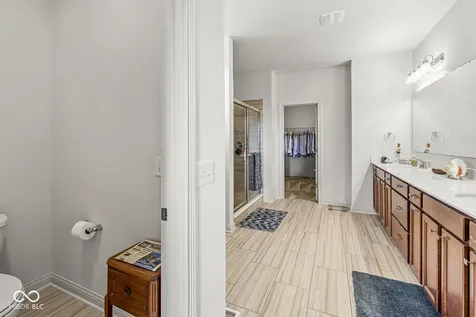 9627 Summerton Drive Fishers IN 46037