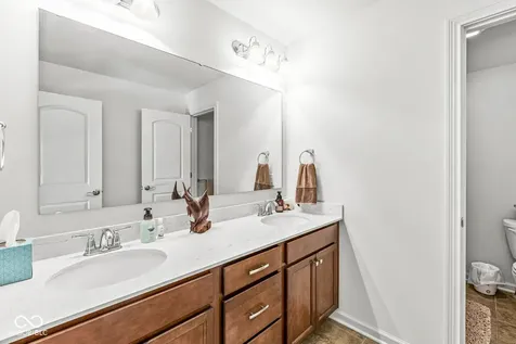 9627 Summerton Drive Fishers IN 46037