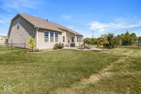 9627 Summerton Drive Fishers IN 46037