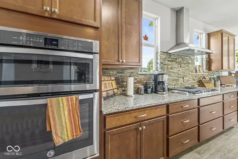9627 Summerton Drive Fishers IN 46037