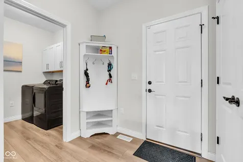 2570 Coneflower Court Columbus IN 47201