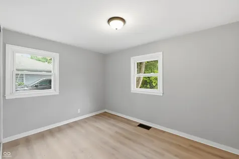 8304 Schoen Drive Indianapolis IN 46226