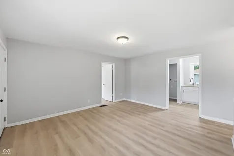 8304 Schoen Drive Indianapolis IN 46226