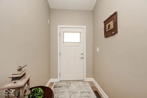 9716 N Mariners Crest Mccordsville IN 46055