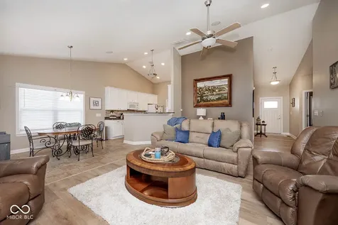 9716 N Mariners Crest Mccordsville IN 46055