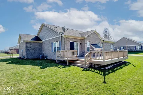 9716 N Mariners Crest Mccordsville IN 46055