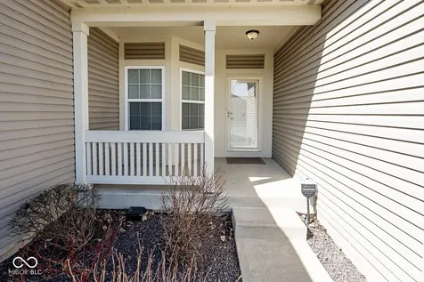 9716 N Mariners Crest Mccordsville IN 46055
