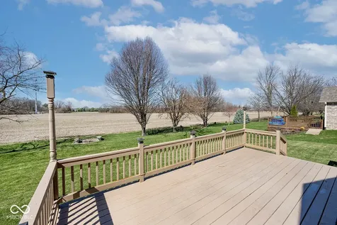 9716 N Mariners Crest Mccordsville IN 46055