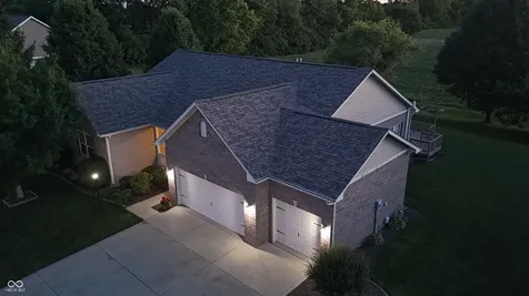 9716 N Mariners Crest Mccordsville IN 46055