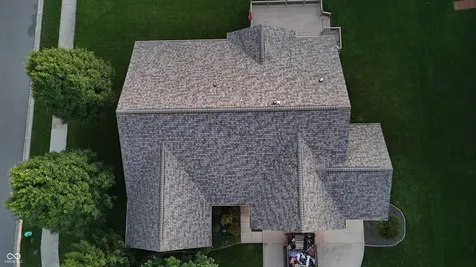 9716 N Mariners Crest Mccordsville IN 46055
