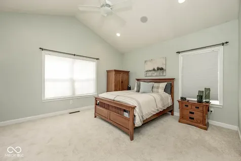 9716 N Mariners Crest Mccordsville IN 46055