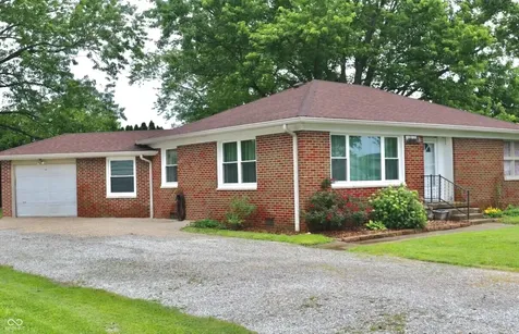 52 W.mill Street New Palestine IN 46163