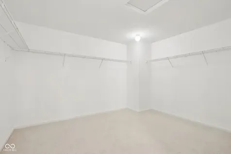 10827 Zimmerman Lane Indianapolis IN 46231