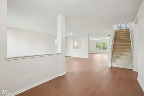 10827 Zimmerman Lane Indianapolis IN 46231