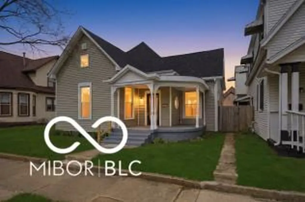 154 W Hendricks Street Shelbyville IN 46176