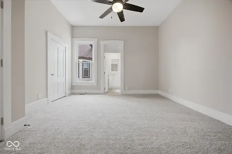 154 W Hendricks Street Shelbyville IN 46176