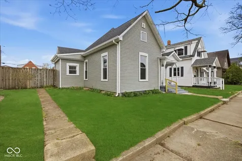 154 W Hendricks Street Shelbyville IN 46176
