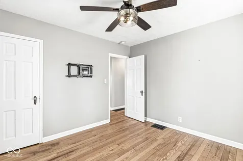 5241 Primrose Avenue Indianapolis IN 46220
