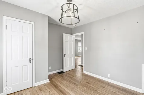 5241 Primrose Avenue Indianapolis IN 46220