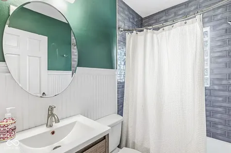 5241 Primrose Avenue Indianapolis IN 46220