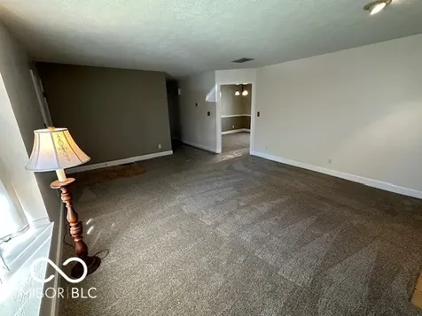 1524 E 83rd Street Indianapolis IN 46240