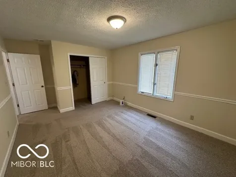 1524 E 83rd Street Indianapolis IN 46240