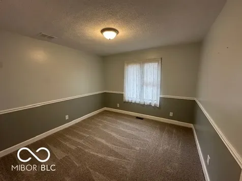 1524 E 83rd Street Indianapolis IN 46240