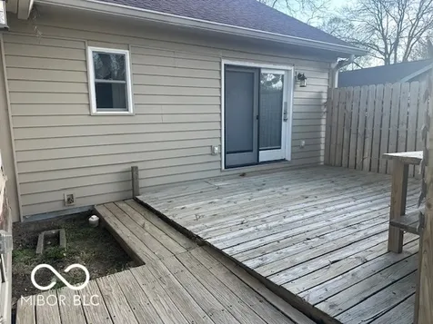 1524 E 83rd Street Indianapolis IN 46240