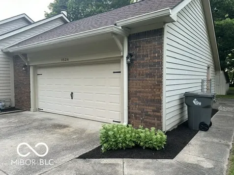 1524 E 83rd Street Indianapolis IN 46240