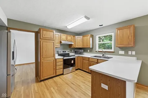6551 Calla Lily Drive Indianapolis IN 46237