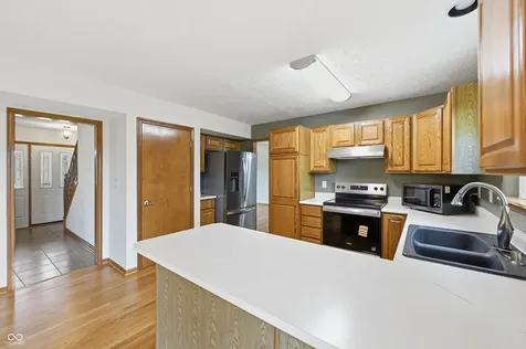 6551 Calla Lily Drive Indianapolis IN 46237