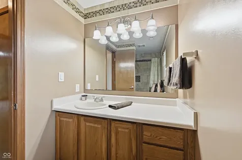 6551 Calla Lily Drive Indianapolis IN 46237